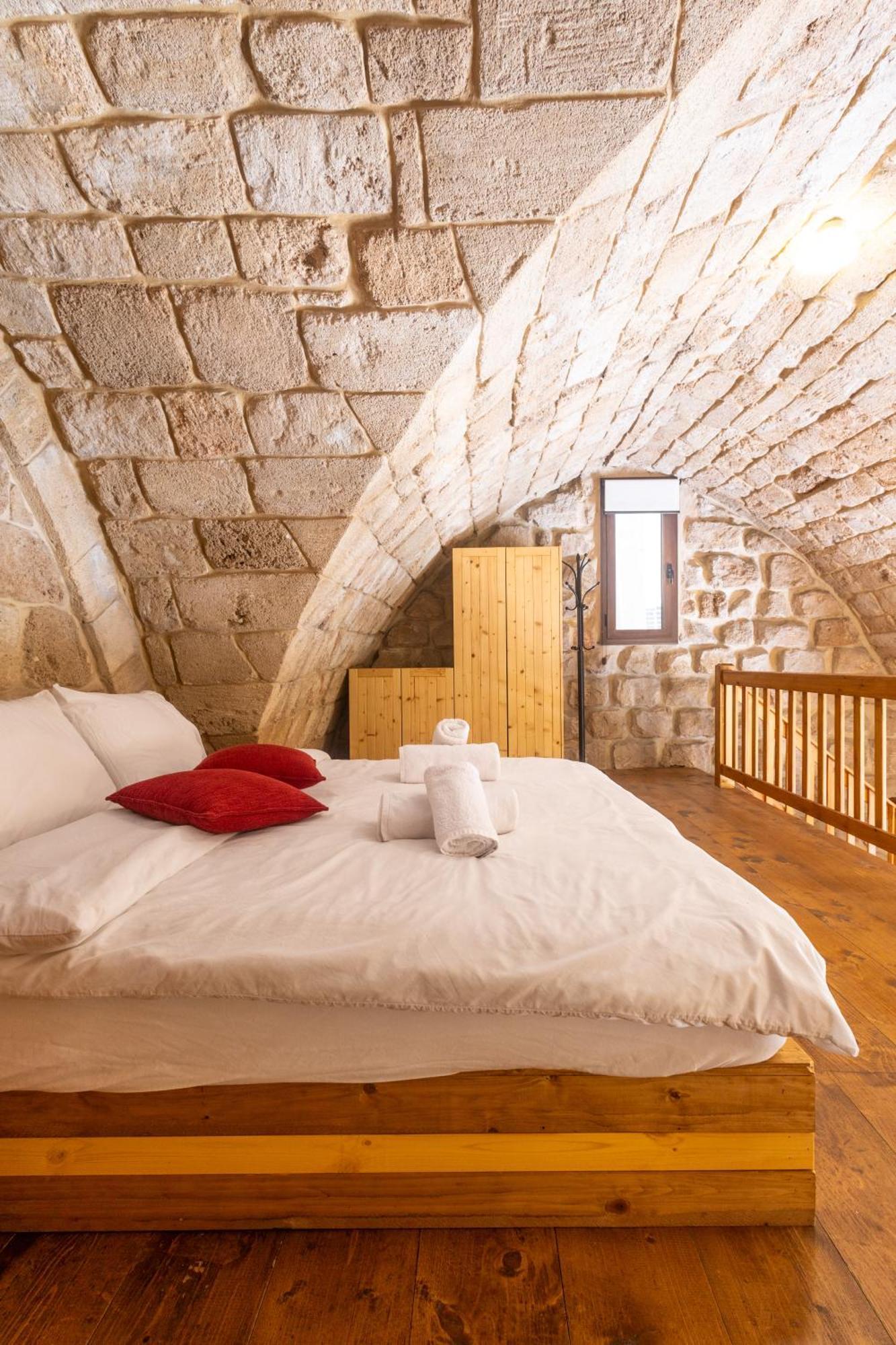Old Town Guesthouses Batroûn Eksteriør billede